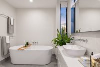 Je badkamer renoveren zonder hamer en beitel