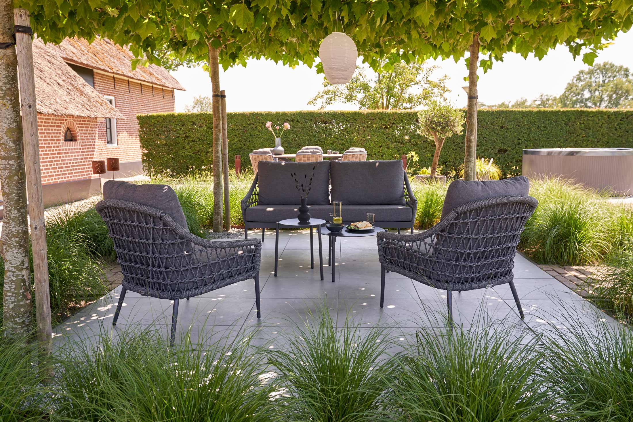 Hoe kies je de perfecte loungeset voor jouw tuin of terras?